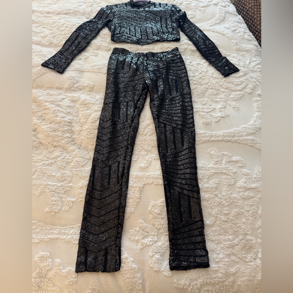 MINT 2-PIECE BANJUL SEXY AF BLK SEQUIN & MESH CROP TOP & LEGGING SET MED/SMALL